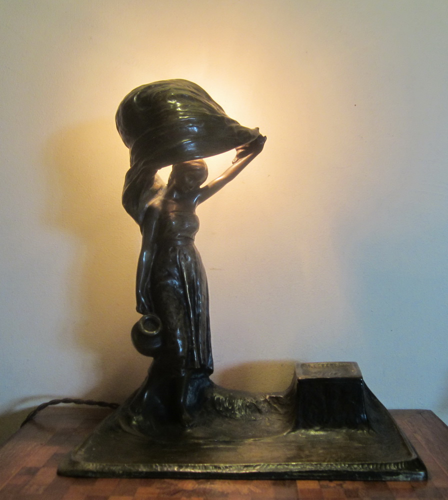 art nouveau bronze desk lamp by the Austrian artist Peter Tereszczuk.  